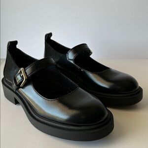 Zara Women’s Black Mary Jane Shoes